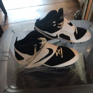 Nike Cleats-size 10.5